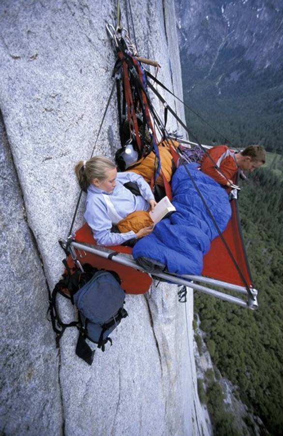 Things to do#3Portaledge camping at Yosemite