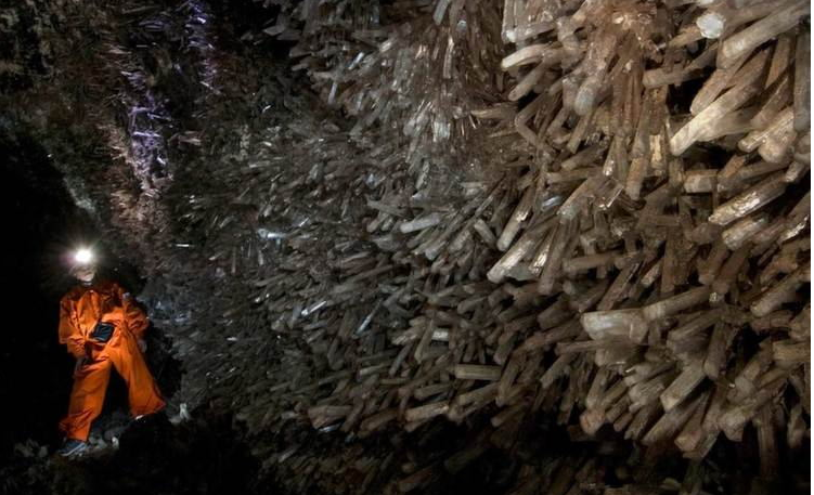 Cave of the crystals#5