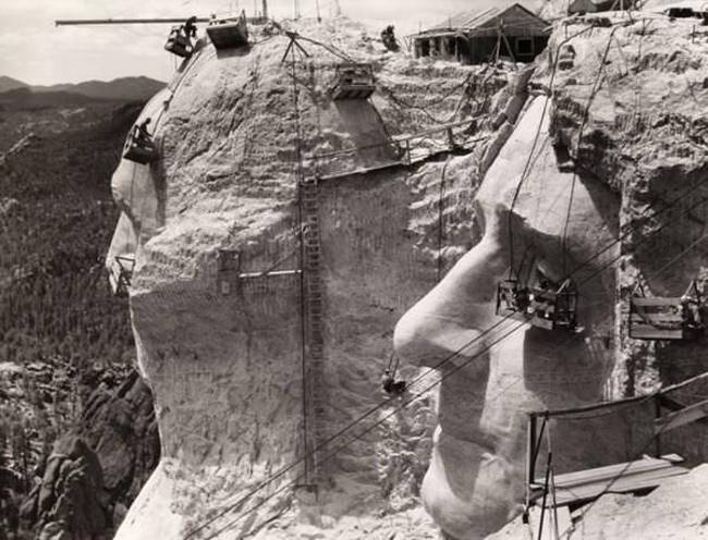 Mount Rushmore construction - 1939