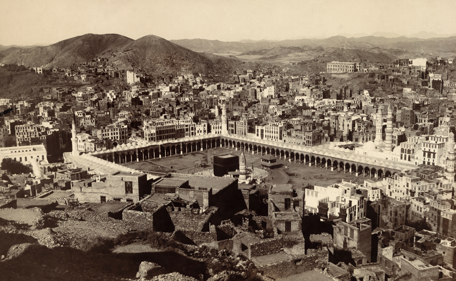 A bird’s eye view of Mecca and surrounding hillsides, August 1917