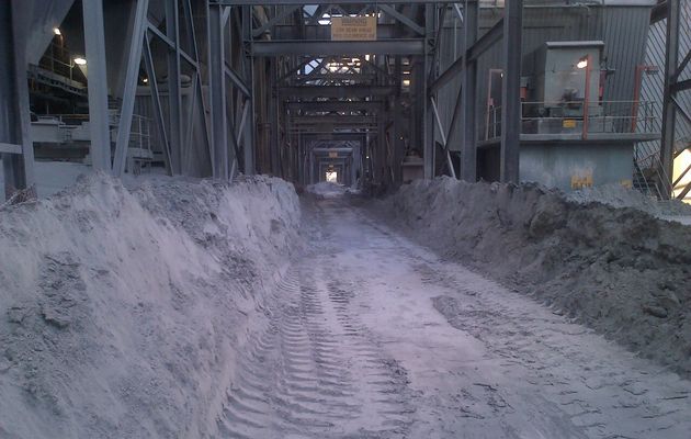 Ash build-up at Lehabo Power Station which resulted in the collapse of equipment