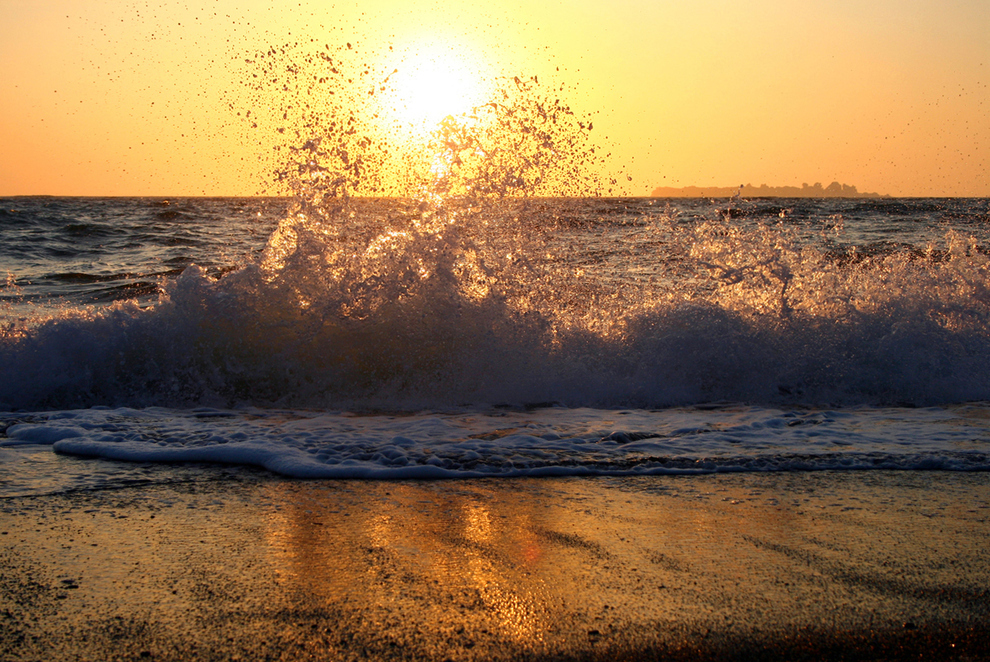  The beach at Dodekanissos