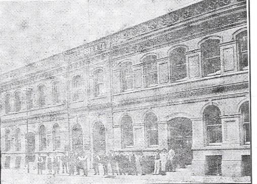 One of the fine new stores built in Strand Street after the slums were cleared. Store of Hirsch, Loubser & Co in 1904. Designed by Edmund James Sherwood